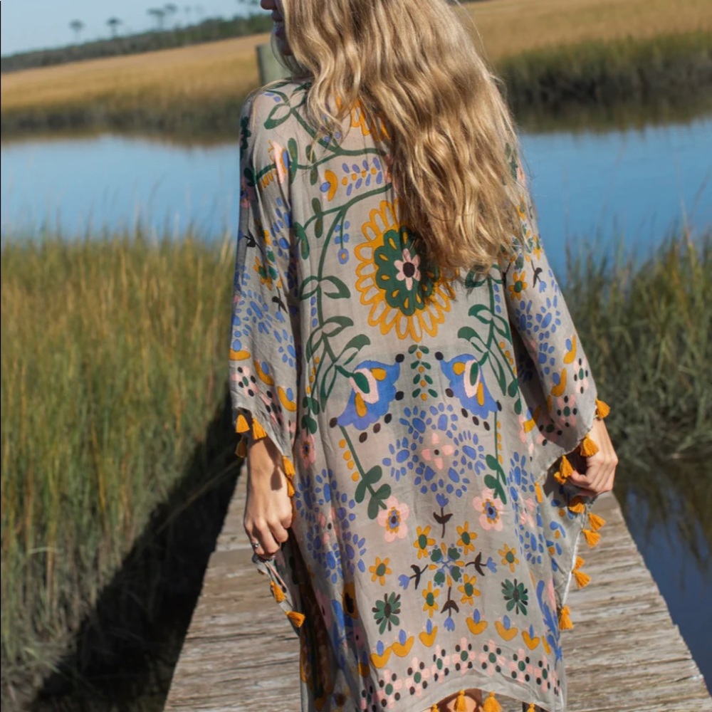 Natural Life Border Kimono